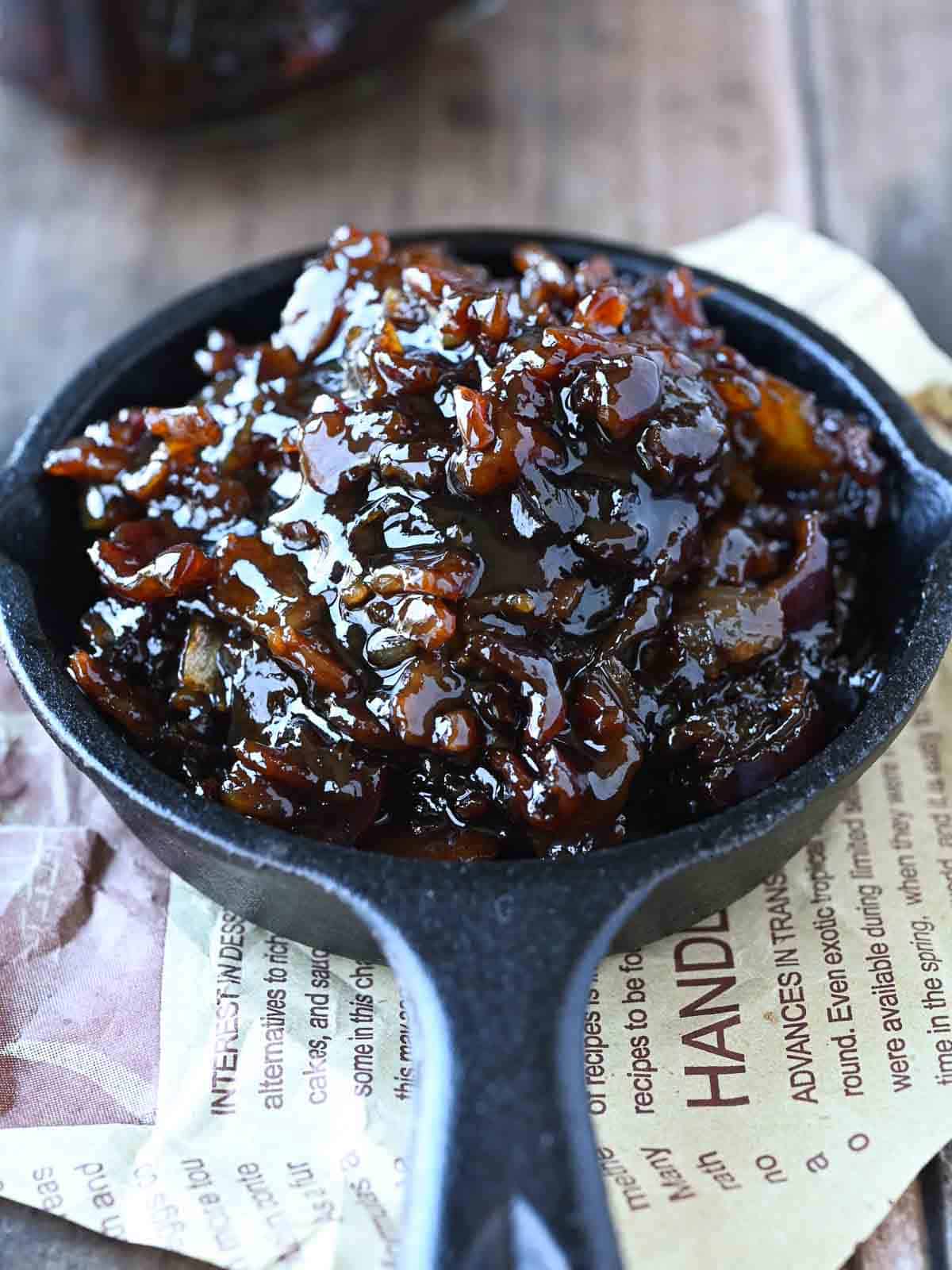 Bourbon bacon jam in a small back skillet.